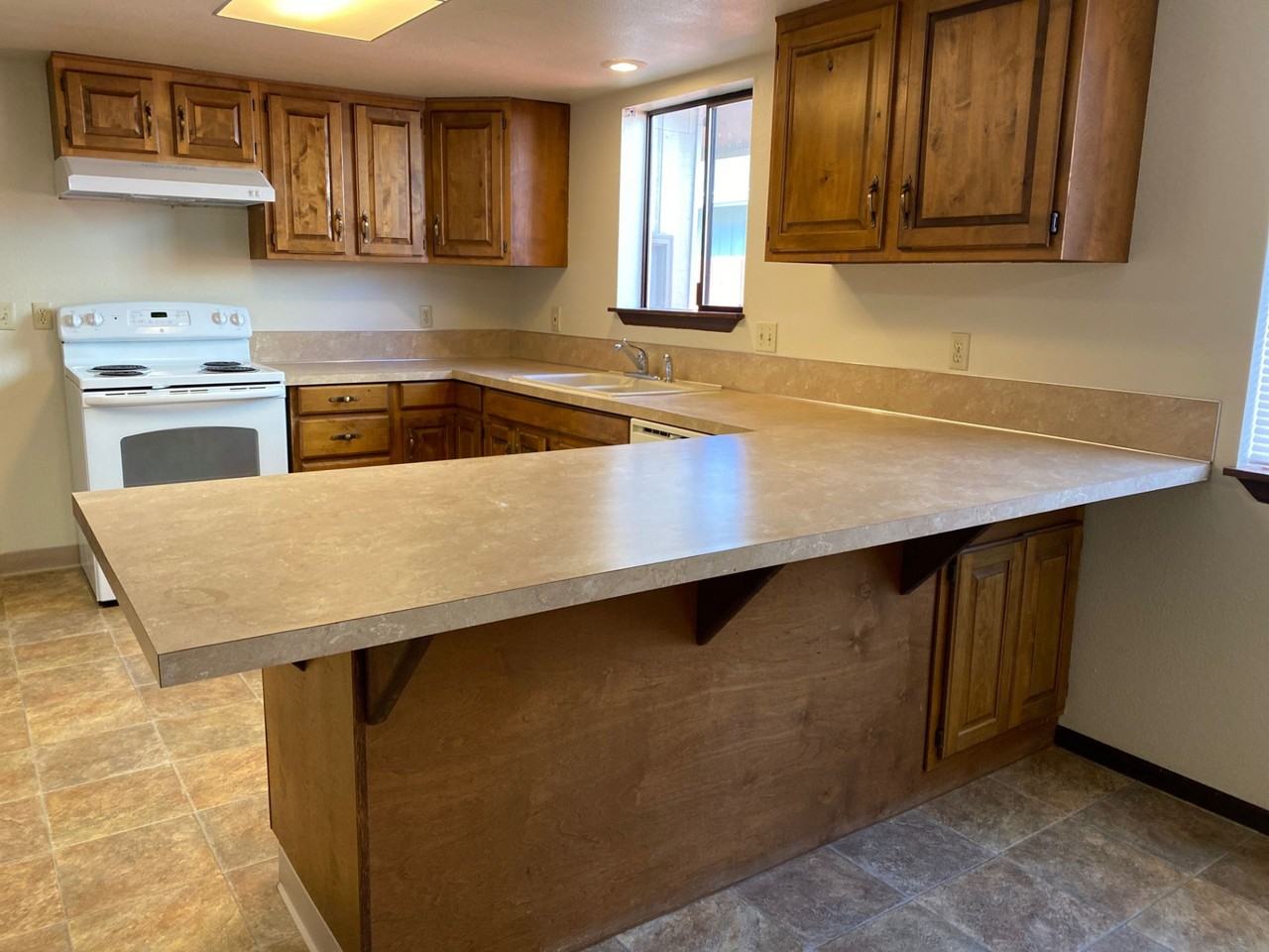 1550 32nd Ave - Photo 3 of 9