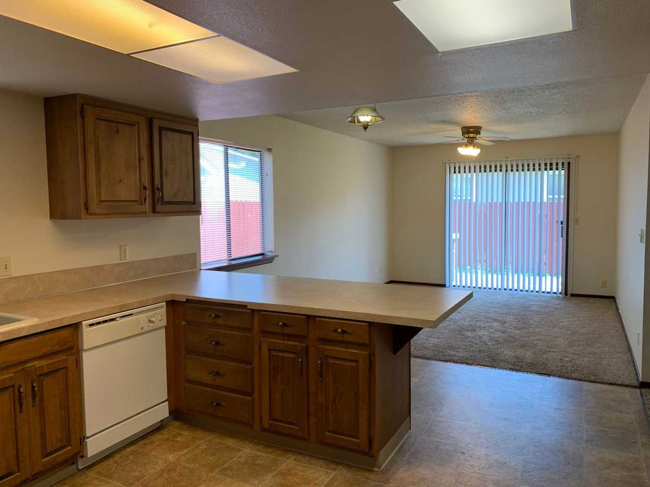 1550 32nd Ave - Photo 6 of 9