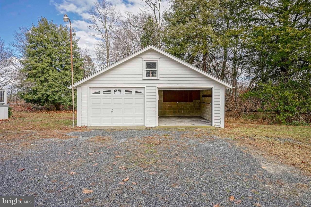 172B Stewart Rd - Photo 4 of 22