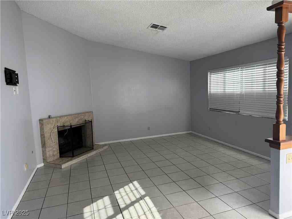 427 La Jolla Dr - Photo 2 of 11