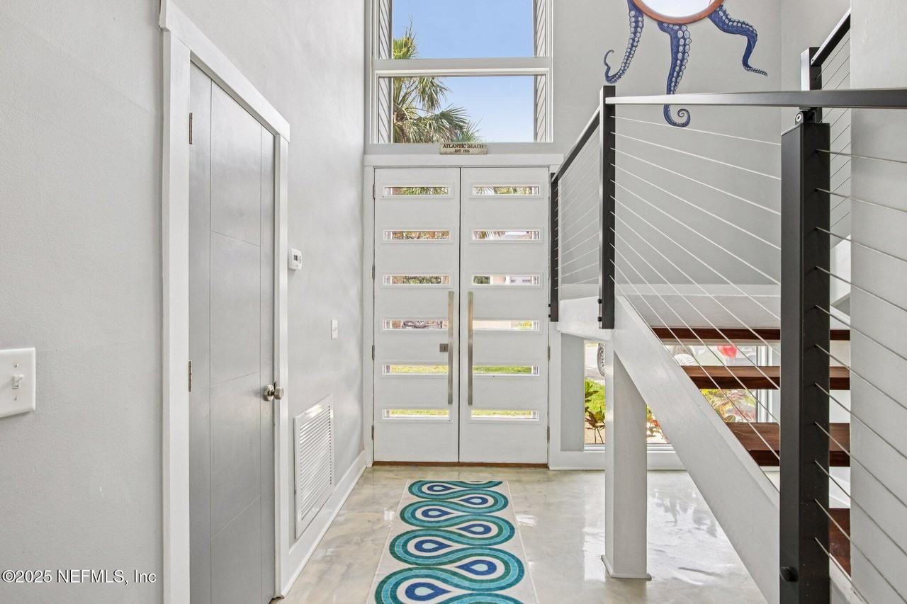 248 11th St - Photo 5 of 45