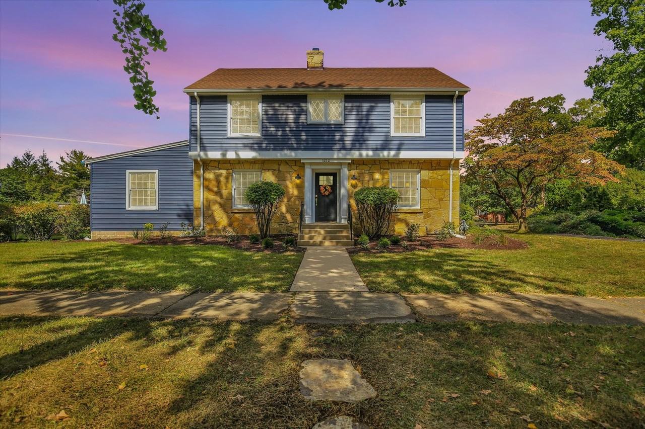 1212 W Healey St - Photo 2 of 50