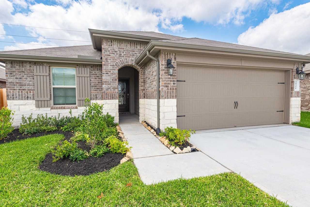 18351 Raven Rock Ln - Photo 2 of 24