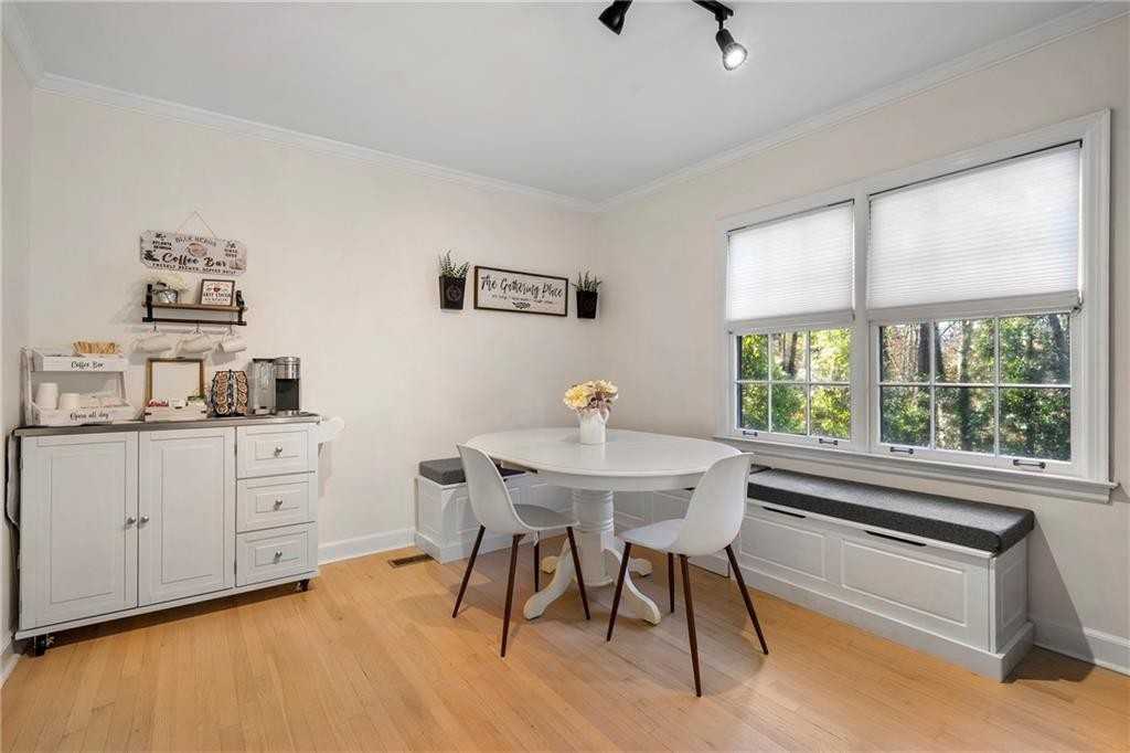 4116 Wieuca Rd Ne - Photo 3 of 28