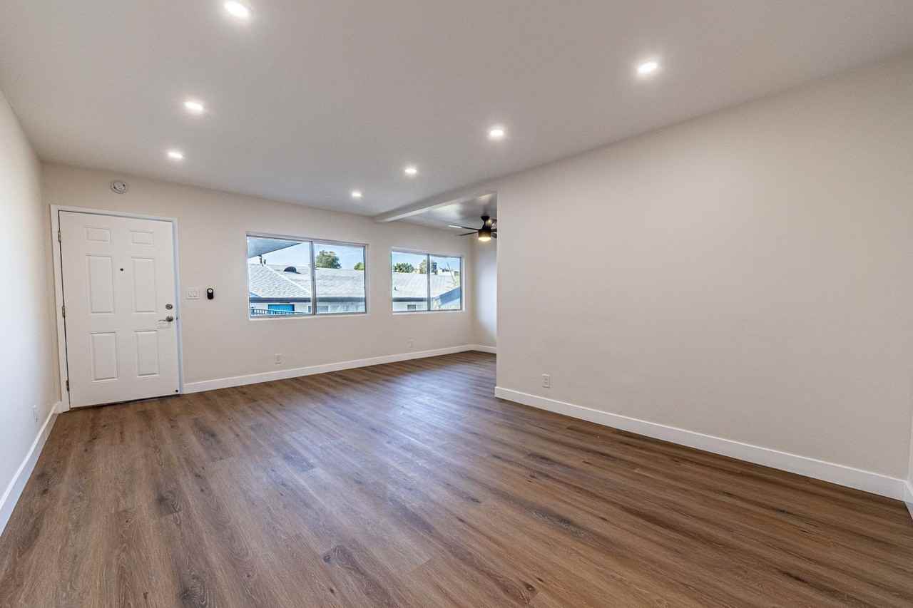 3401 Ocean Park Blvd - Photo 6 of 26