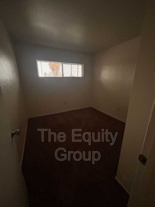 331 E Elm St #6 - Photo 7 of 10