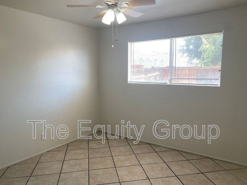 310 N Orange Ave #9 - Photo 2 of 12