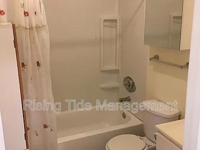 2914 Mcqueen St - Photo 3 of 3