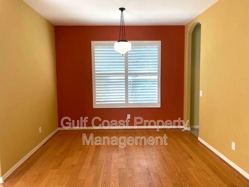 1692 Old Summerwood Blvd - Photo 3 of 26