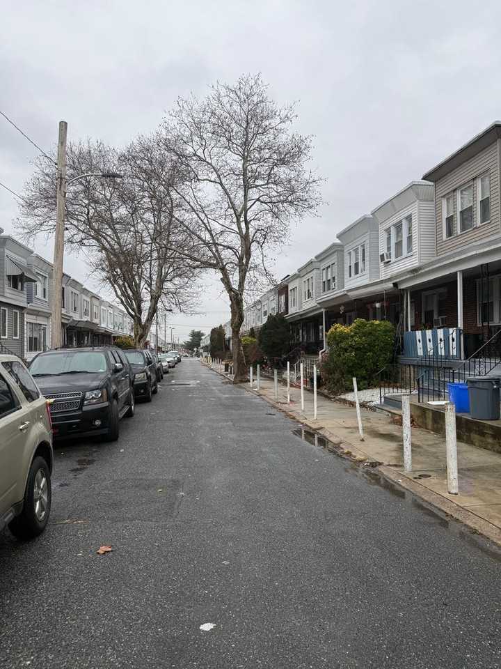 246 Linton St - Photo 2 of 23