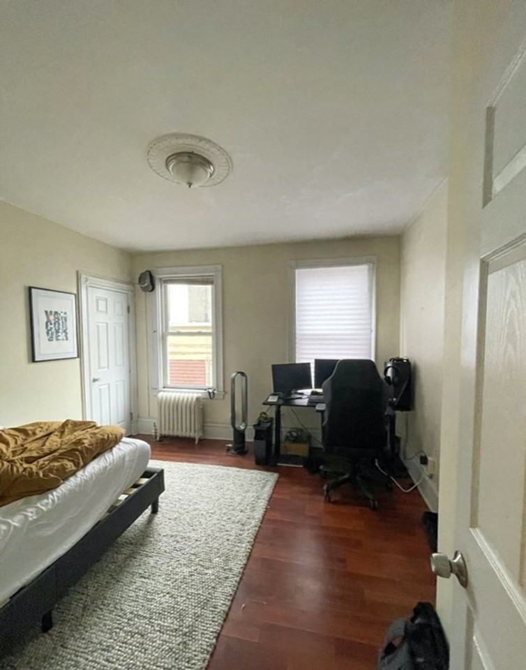 44 Parker Hill Ave - Photo 4 of 8