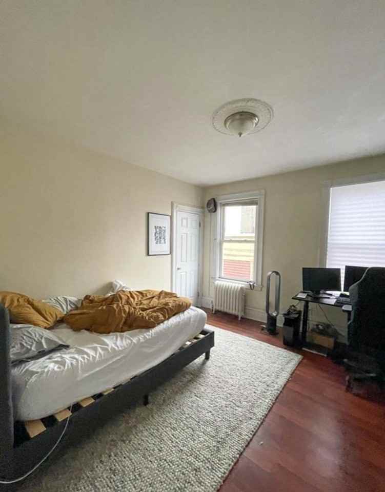 44 Parker Hill Ave - Photo 5 of 8