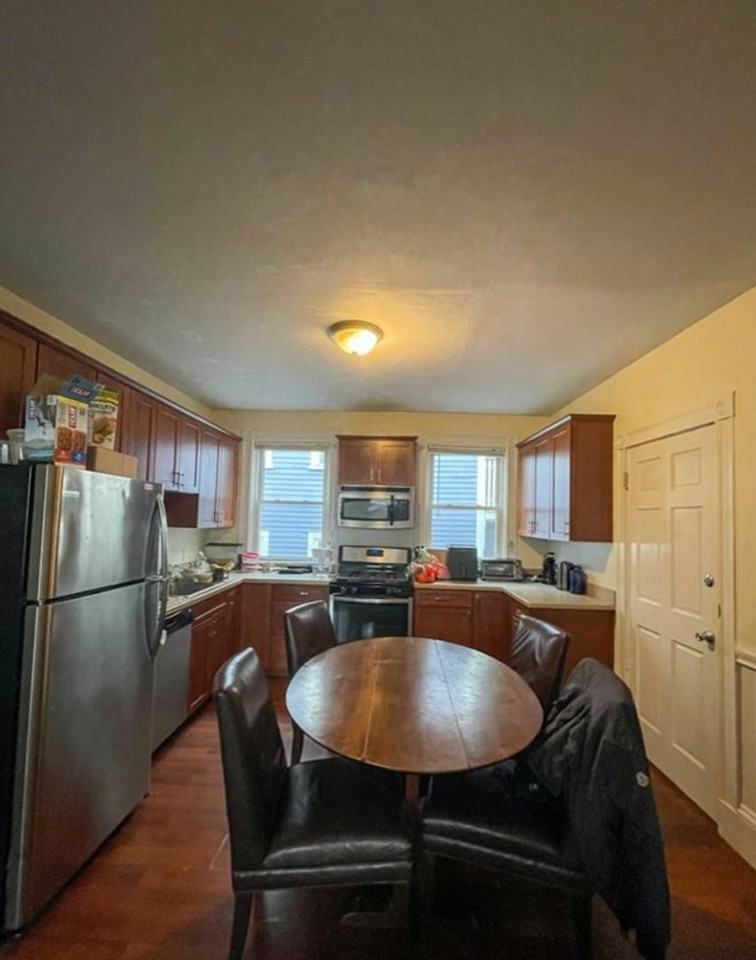 44 Parker Hill Ave - Photo 7 of 8