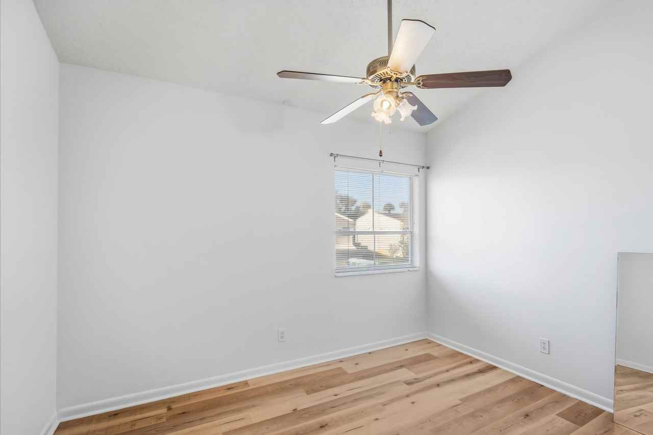 4521 W La Villa Ln - Photo 6 of 22