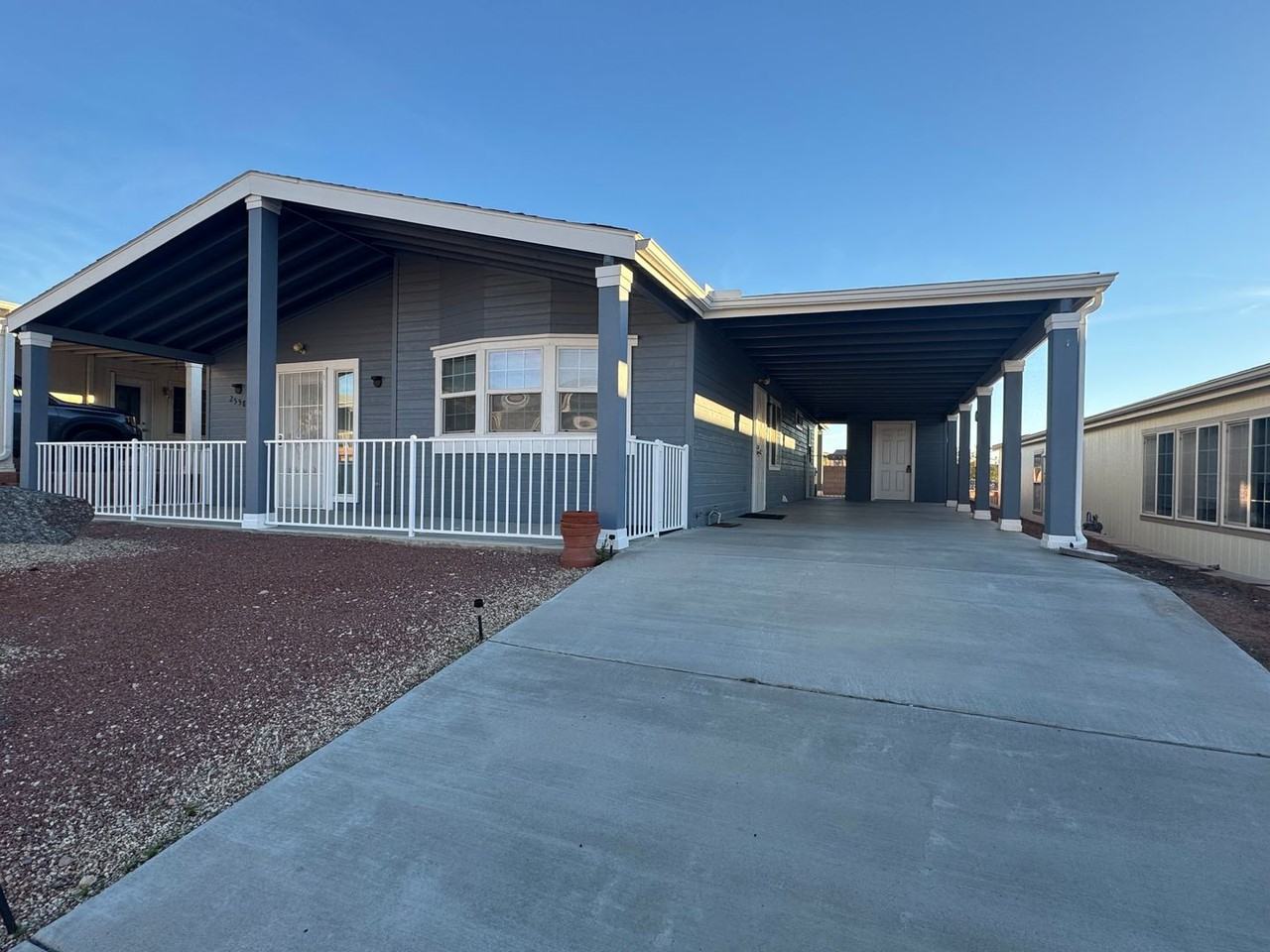 2558 Mountain Crest Dr - Photo 2 of 18