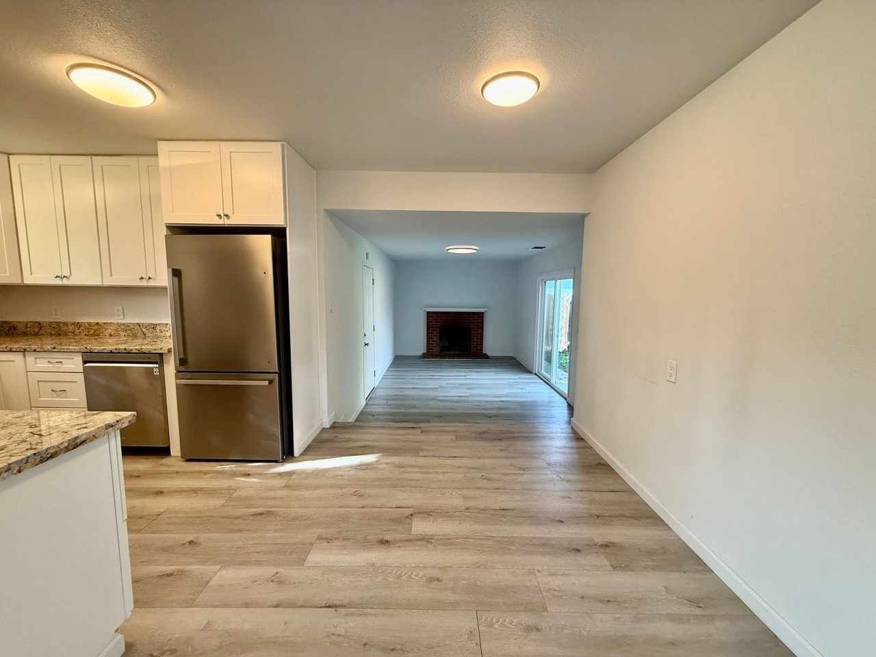 1725 Albion Pl - Photo 5 of 23