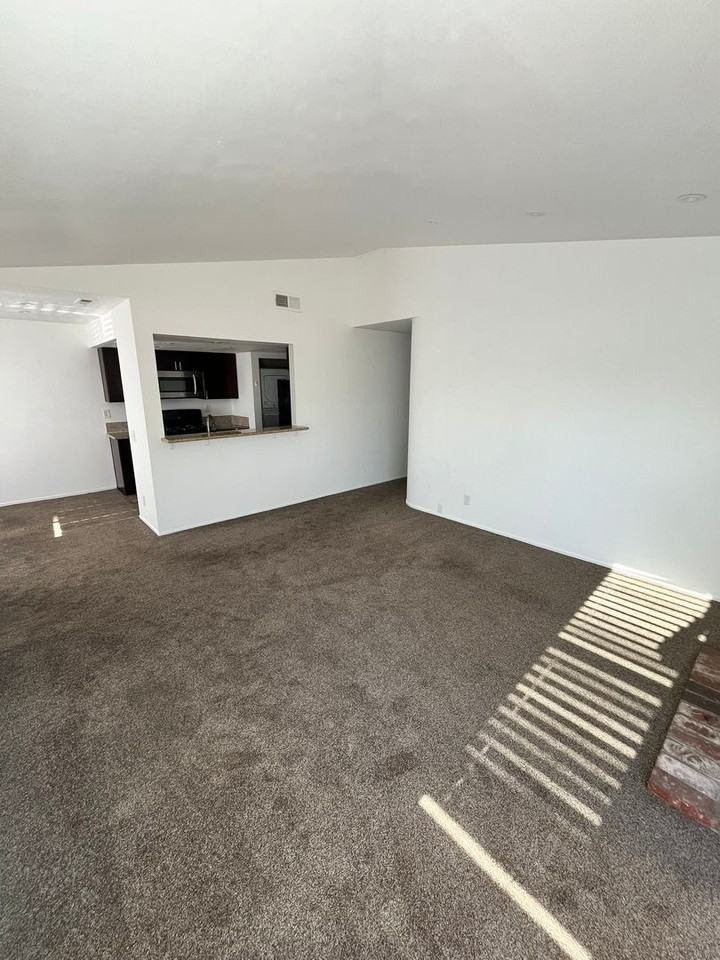 9388 Twin Trails Dr - Photo 2 of 20