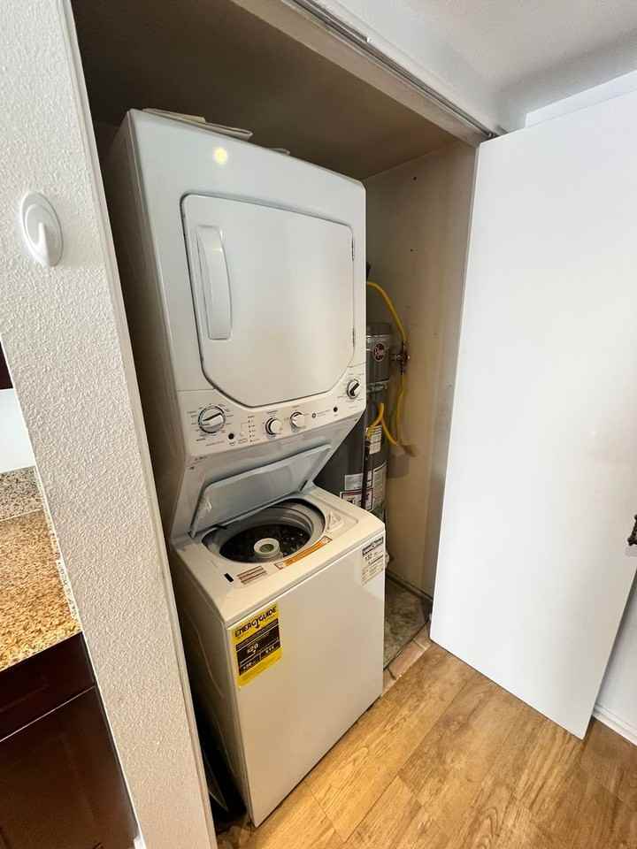 9388 Twin Trails Dr - Photo 7 of 20