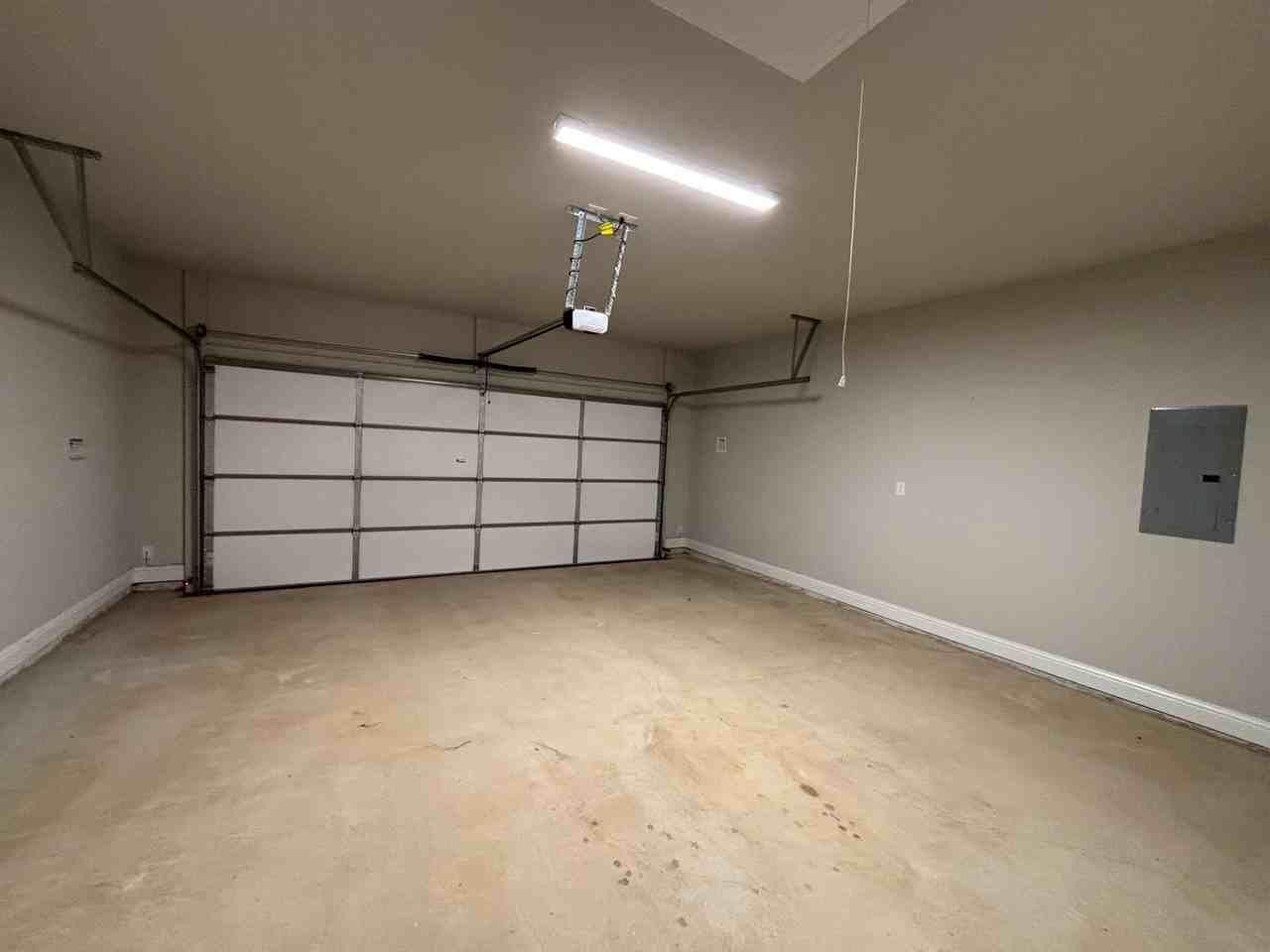 350 Hendry Dr - Photo 7 of 21