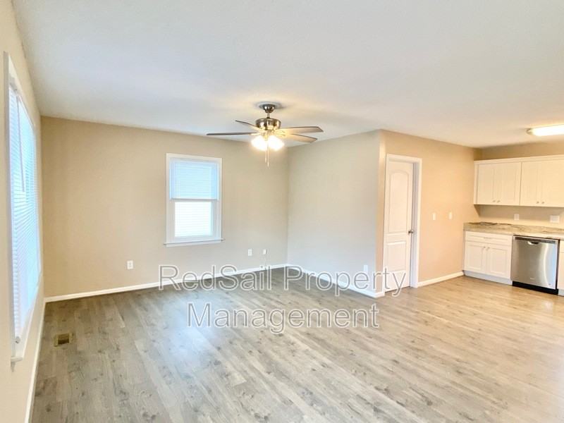 6002 Old Chestnut Ave - Photo 2 of 15