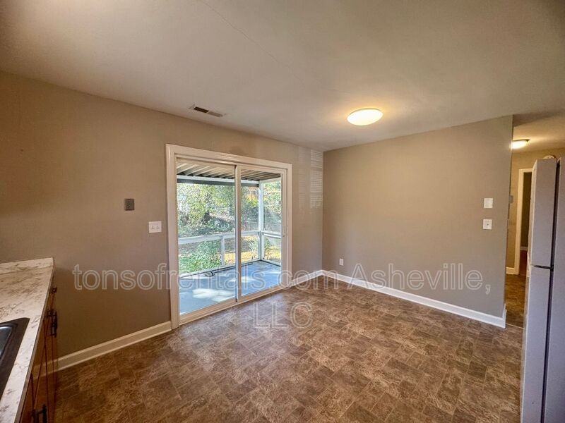 1614 Brevard Rd - Photo 7 of 19