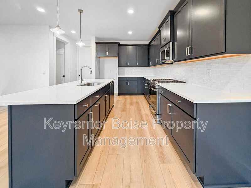 280 S Filbert Ln - Photo 3 of 14