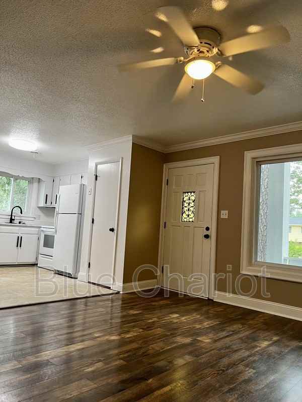 4100 Pittsford Rd - Photo 7 of 27