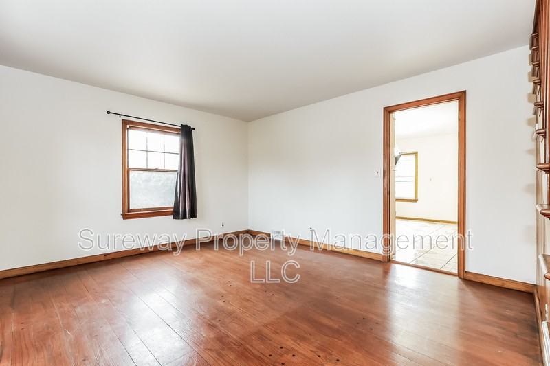 310 Union Ave - Photo 4 of 20