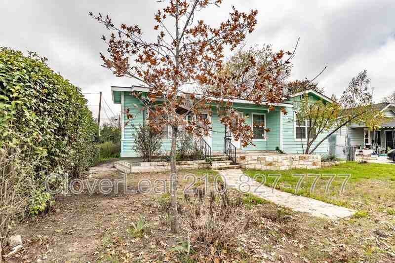 3402 W Travis St - Photo 2 of 22