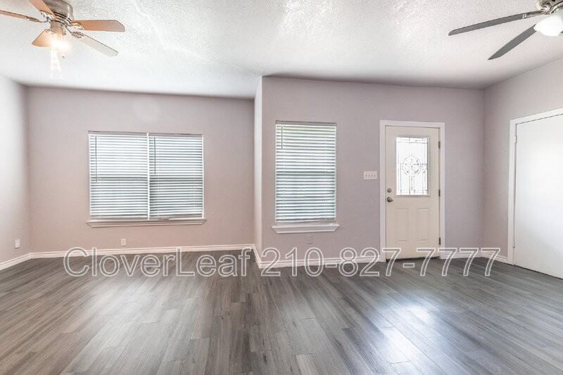 3402 W Travis St - Photo 7 of 22