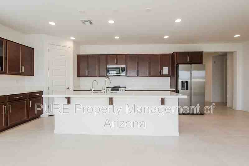 10254 W Crittenden Ln - Photo 2 of 21