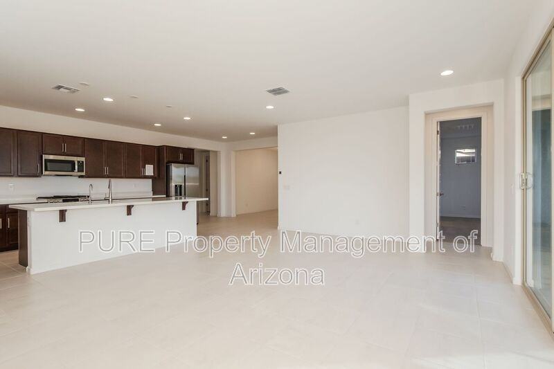 10254 W Crittenden Ln - Photo 5 of 21