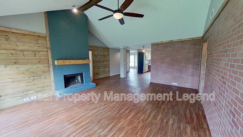 3740 Racquet Ct - Photo 6 of 18