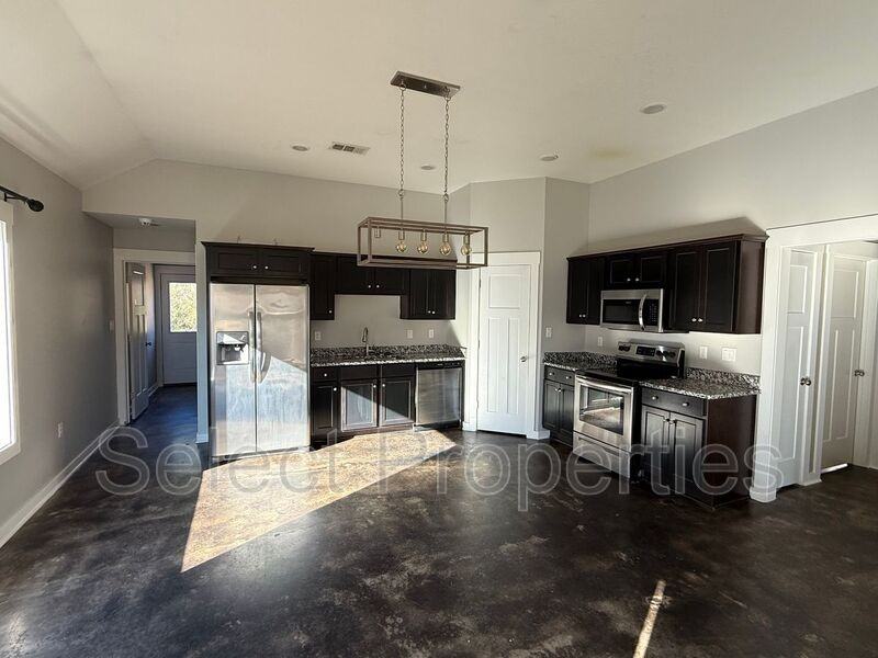 263 Wolf Den Ln - Photo 2 of 11