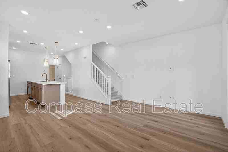 21061 Story St #1 - Photo 7 of 26