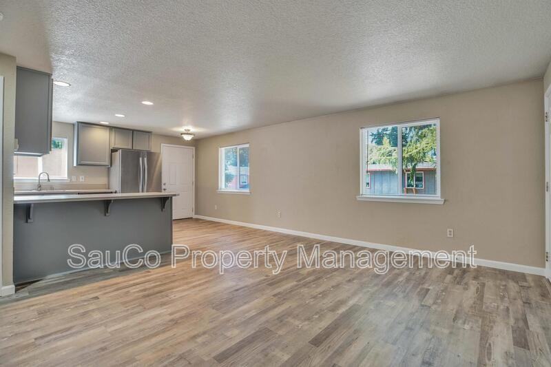 2423 Nw 3rd Ave - Photo 5 of 26