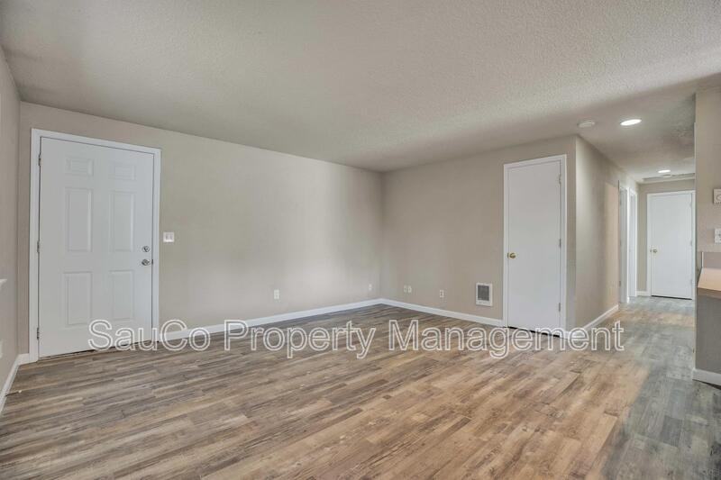 2423 Nw 3rd Ave - Photo 7 of 26