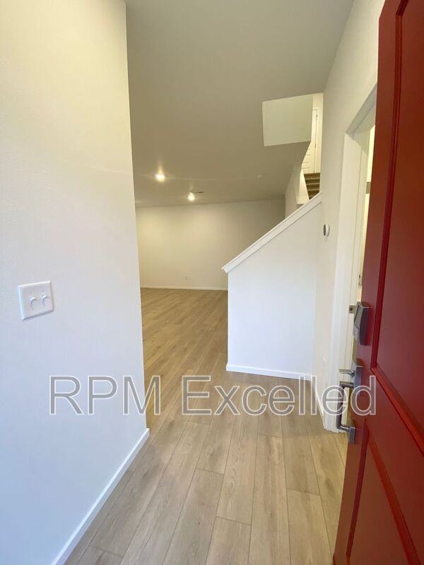 14539 203rd Ave E - Photo 2 of 20