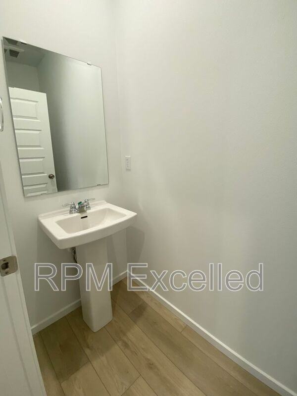 14539 203rd Ave E - Photo 3 of 20