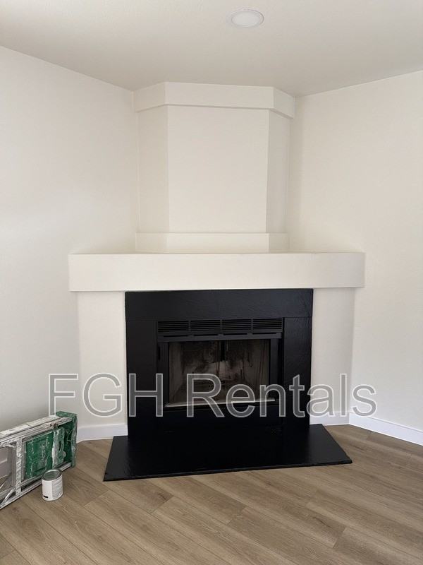 9607 Criswell Crk - Photo 4 of 16