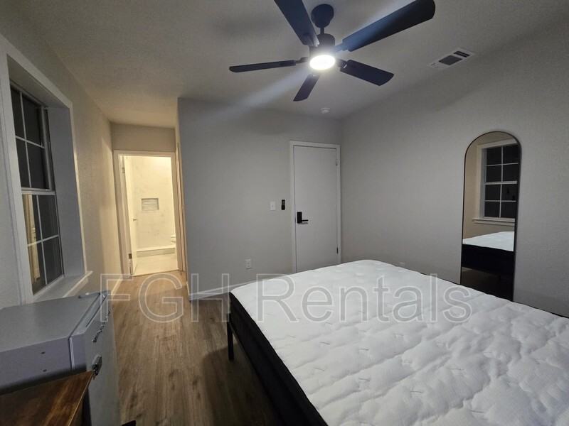 12107 El Sendero St - Photo 5 of 6