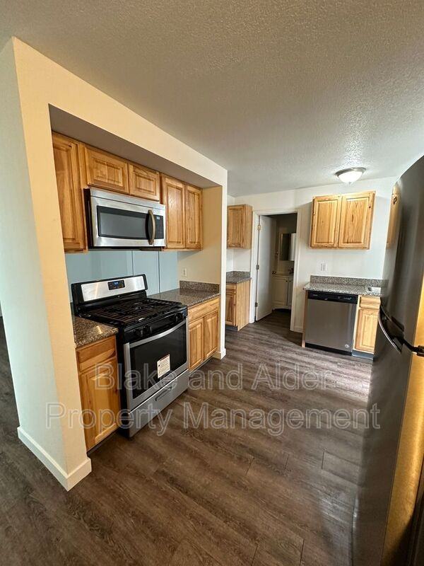15847 Se Stark St #66 - Photo 6 of 9