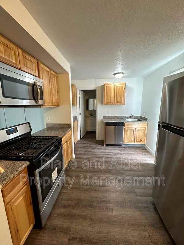 15847 Se Stark St #66 - Photo 7 of 9