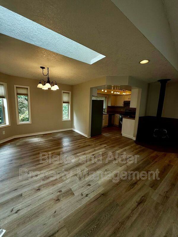 1331 Westbrook Dr Nw - Photo 5 of 27