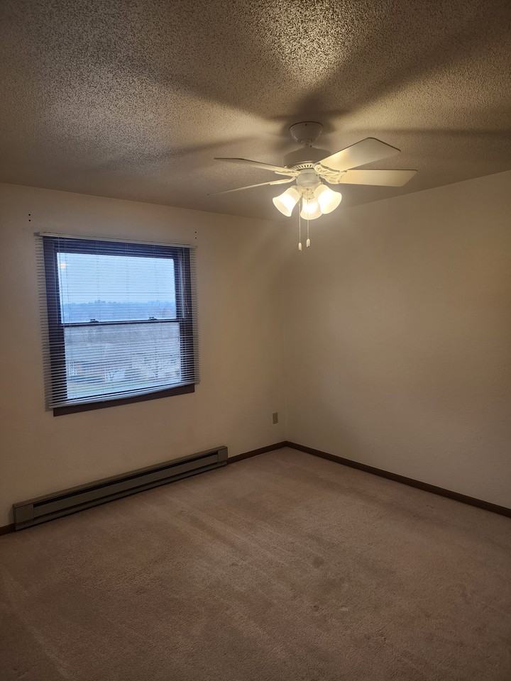 1490 Tower Dr #1 - Photo 6 of 8