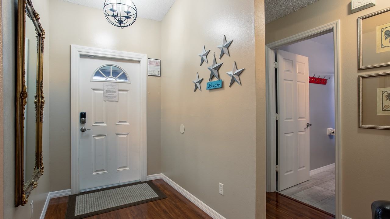 7802 Laurel Oak Ln - Photo 3 of 28