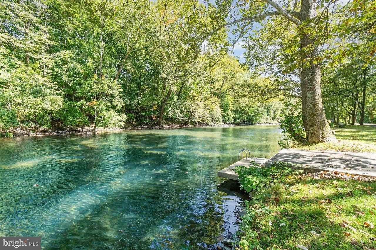 425 Criswell Dr - Photo 6 of 7