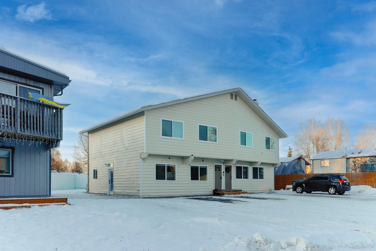 8202 Mentra St #D - Photo 4 of 38