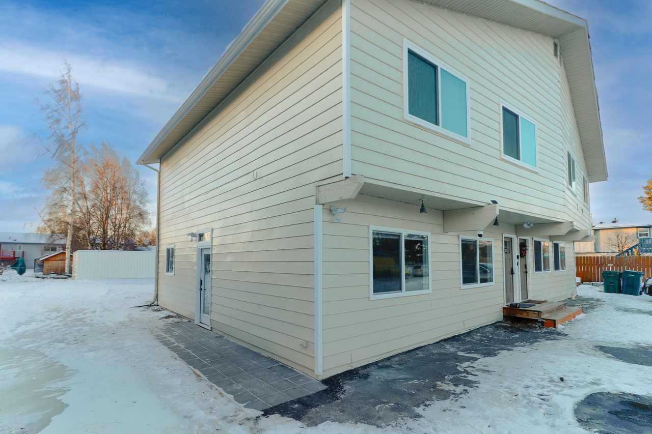 8202 Mentra St #D - Photo 5 of 38