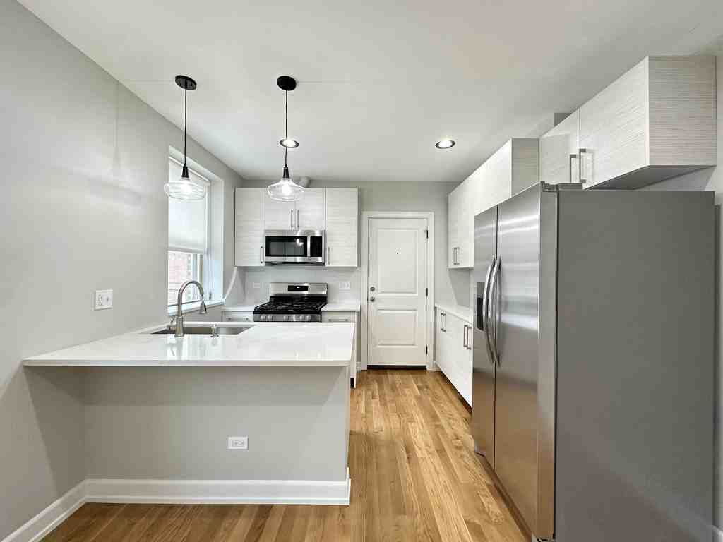 234 S Maple Ave #2G - Photo 2 of 21